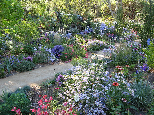 best-cottage-gardens-47_19 Най-добрите вили градини