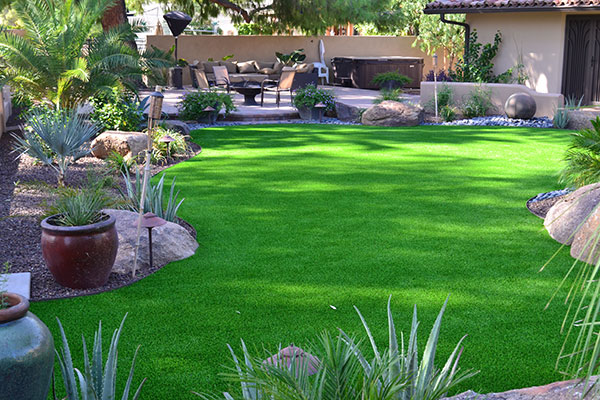 Идеи за озеленяване на голям двор