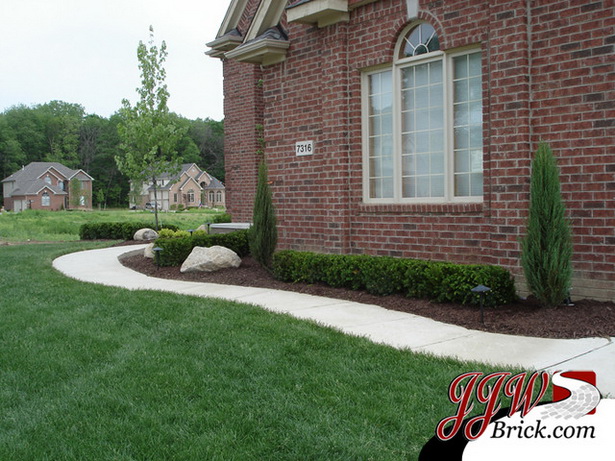 brick-front-yard-landscaping-37_19 Тухла преден двор озеленяване