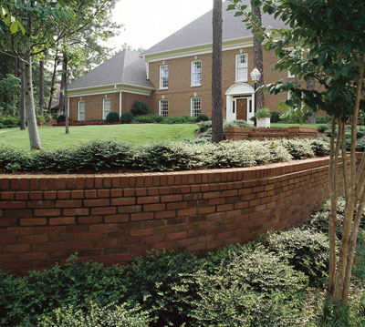 brick-retaining-wall-design-ideas-81_2 Тухлена подпорна стена дизайнерски идеи