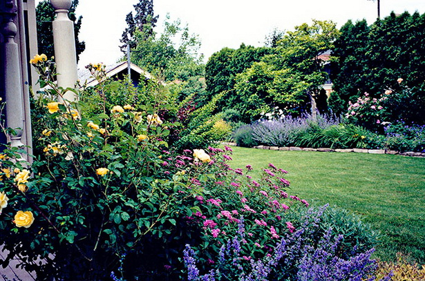 cottage-garden-ornaments-17_14 Вила градина орнаменти