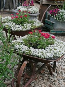 cottage-garden-pots-38_17 Вила градински саксии