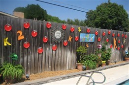 decorate-backyard-fence-91_13 Украсете задния двор ограда