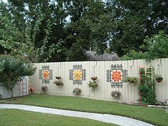 decorate-backyard-fence-91_4 Украсете задния двор ограда