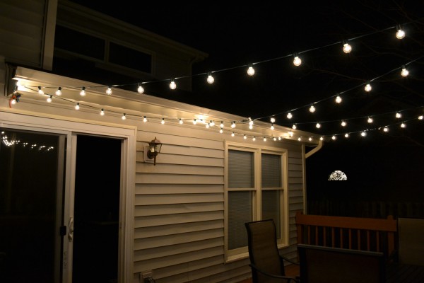 diy-patio-string-lights-30_10 Направи Си Сам вътрешен двор низ светлини