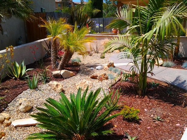 drought-tolerant-front-yard-landscaping-ideas-19_17 Устойчиви на суша идеи за озеленяване на предния двор