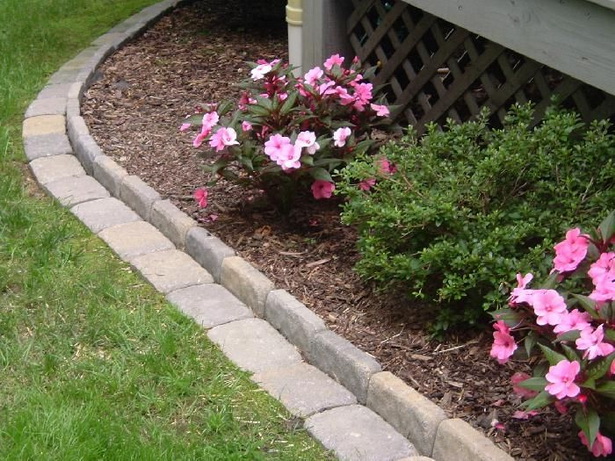 edging-flower-beds-with-stone-25_11 Кант цветни лехи с камък