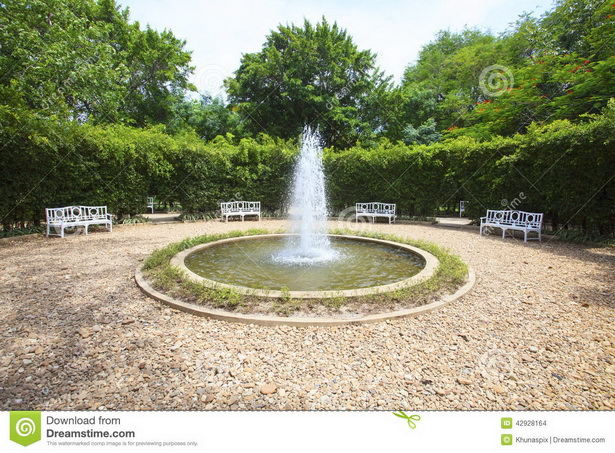 english-garden-water-fountains-27_10 Английски градински фонтани