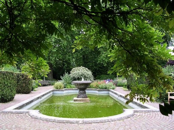 english-garden-water-fountains-27_13 Английски градински фонтани
