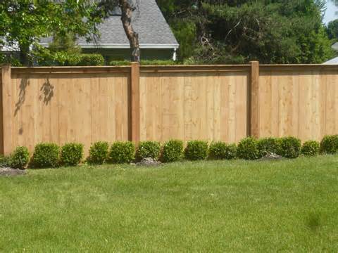 Идеи за ограда за малък заден двор