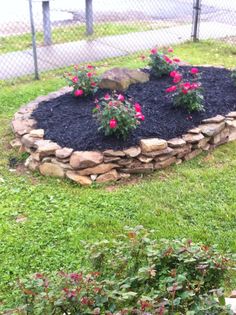 flower-bed-designs-with-rocks-45_5 Цветни лехи с камъни