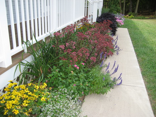 flower-beds-for-front-of-house-49_10 Цветни лехи за предната част на къщата