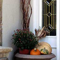 front-porch-fall-decorating-ideas-86_12 Предна веранда есен декоративни идеи