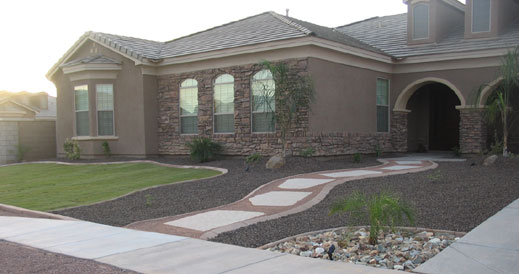 Идеи за озеленяване на предния двор в Аризона