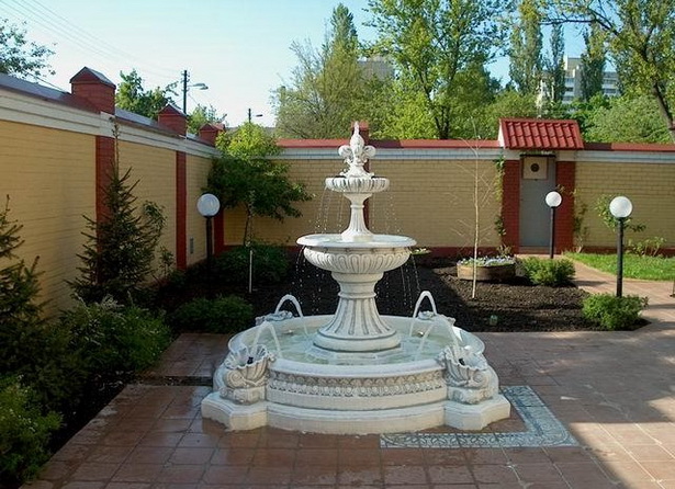 front-yard-landscaping-ideas-water-fountain-74_2 Преден двор озеленяване идеи фонтан
