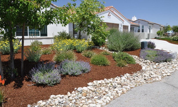 front-yard-landscaping-with-rocks-45 Предно дворно озеленяване с камъни
