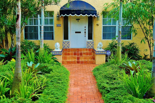 front-yard-tropical-landscaping-ideas-03_9 Преден двор тропически идеи за озеленяване