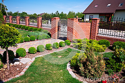 garden-front-of-house-67_5 Градина пред къщата