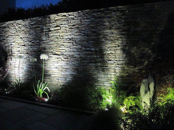 garden-wall-lighting-ideas-91_17 Идеи за градинско осветление