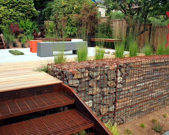 garden-with-retaining-wall-ideas-97_15 Градина с идеи за подпорна стена