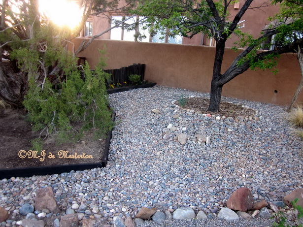 gravel-backyard-landscaping-27_12 Чакъл задния двор озеленяване