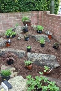how-to-build-a-garden-rockery-01_16 Как да се изгради градина алпинеум