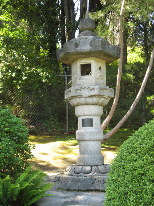 japanese-garden-lamp-04_20 Японска градинска лампа