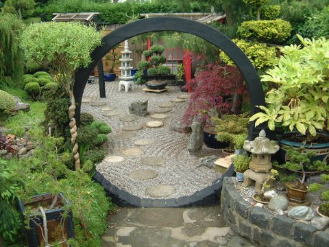 Японска домашна градина