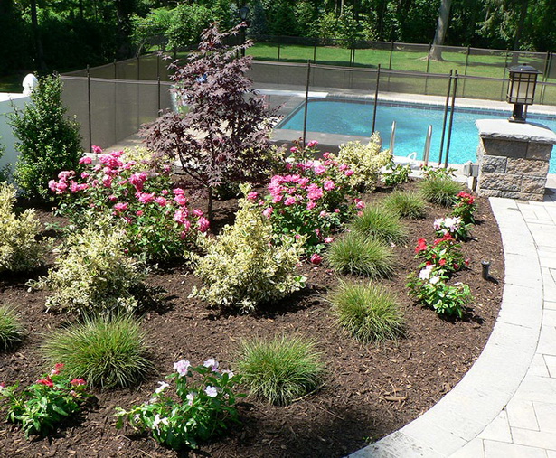landscaping-around-a-pool-ideas-11_8 Озеленяване около идеи за басейн
