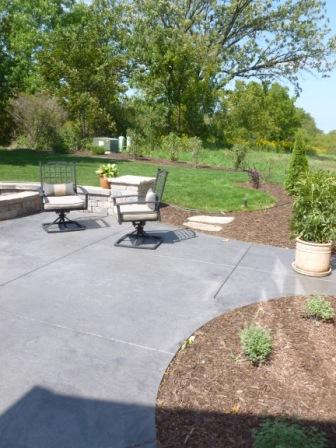 landscaping-ideas-around-concrete-patio-87_14 Идеи за озеленяване около бетонен вътрешен двор