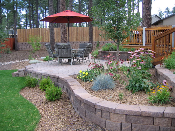 landscaping-ideas-for-a-small-yard-81_18 Озеленяване идеи за малък двор