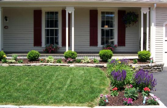 landscaping-ideas-for-front-yard-small-house-43_15 Озеленяване идеи за предния двор малка къща