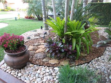 landscaping-ideas-for-front-yard-with-rocks-45_15 Озеленяване идеи за преден двор с камъни