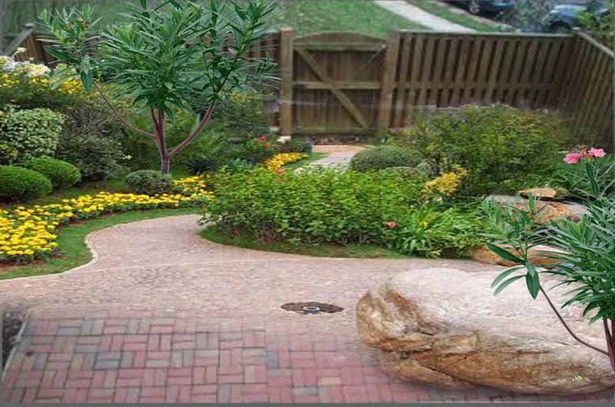 landscaping-ideas-for-small-backyard-privacy-07_3 Озеленяване идеи за малък заден двор поверителност