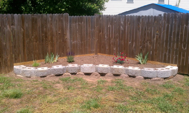 landscaping-with-retaining-wall-blocks-01_20 Озеленяване с подпорни стенни блокове