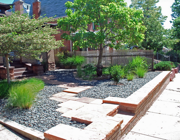 low-maintenance-backyard-landscaping-ideas-21_14 Ниска поддръжка задния двор озеленяване идеи
