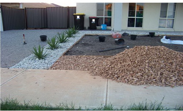 low-maintenance-landscaping-ideas-front-yard-38_14 Ниска поддръжка озеленяване идеи предния двор