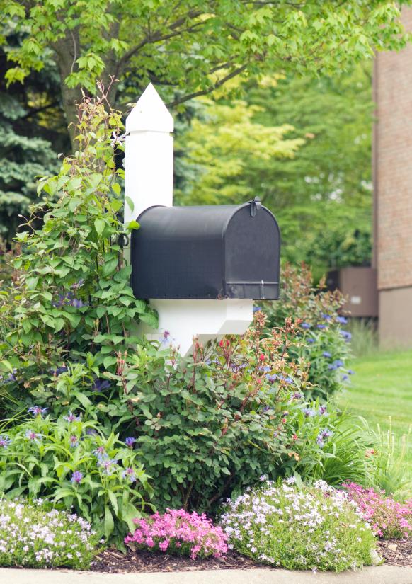 Ландшафтен дизайн на пощенска кутия