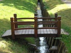 miniature-japanese-garden-bridge-01 Миниатюрен японски градински мост