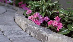 natural-stone-edging-for-flower-beds-32_11 Естествен камък кант за цветни лехи