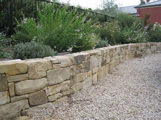 natural-stone-retaining-wall-44_16 Подпорна стена от естествен камък