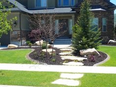 nice-front-yard-landscaping-ideas-62_18 Хубави идеи за озеленяване на предния двор