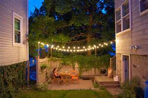 outdoor-patio-string-lighting-ideas-23 Открит вътрешен двор низ осветление идеи