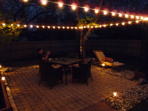 outdoor-patio-string-lighting-ideas-23_16 Открит вътрешен двор низ осветление идеи