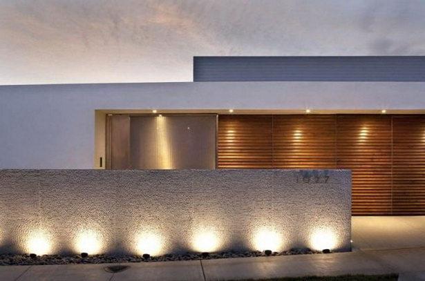 Външни стенни лампи за къща
