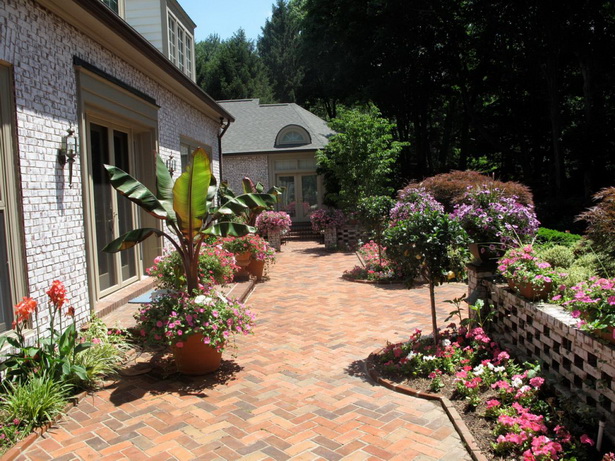 patio-design-ideas-with-pavers-49 Идеи за дизайн на вътрешен двор с павета