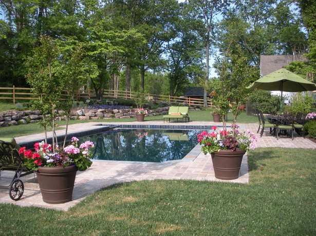 patio-with-pool-design-ideas-54_15 Вътрешен двор с идеи за дизайн на басейн
