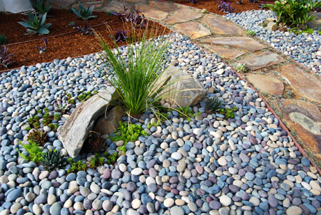 pebble-rock-landscaping-ideas-98_8 Идеи за озеленяване на камъчета