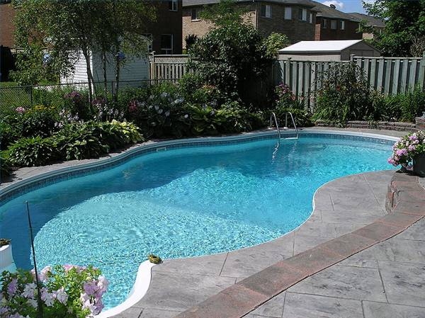 pool-landscaping-ideas-for-small-backyards-21_9 Идеи за озеленяване на басейни за малки дворове