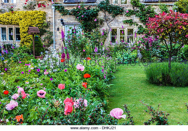 pretty-cottage-gardens-16_8 Красива къща градини